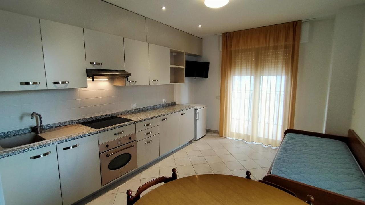Residence Alla Rotonda ลิโดดิเยโซโล ห้อง รูปภาพ