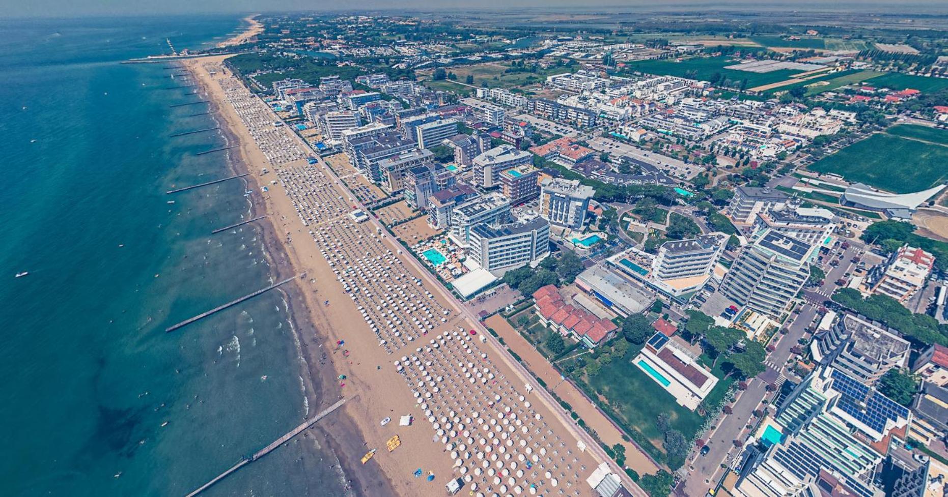 Residence Alla Rotonda ลิโดดิเยโซโล ภายนอก รูปภาพ