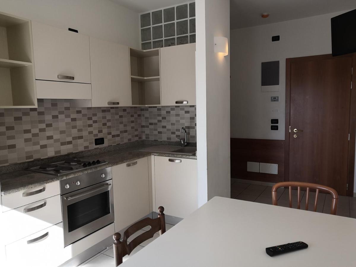 Residence Alla Rotonda ลิโดดิเยโซโล ภายนอก รูปภาพ